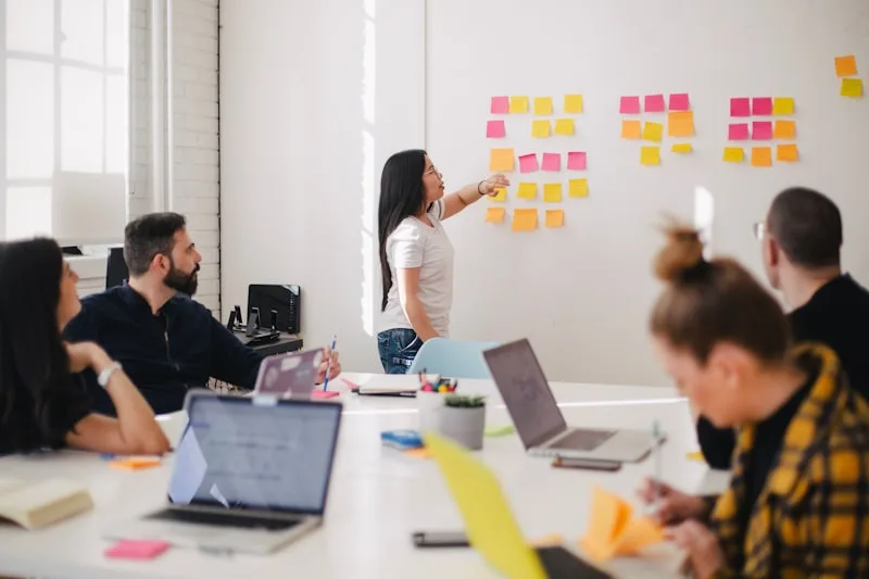 The Evolution of Workplace Culture - pg模拟器